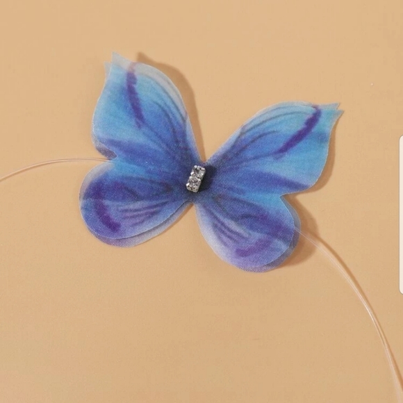 *May* Butterfly Choker - Picture 2 of 4